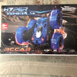 Radio-controlled Monster car with hyper wheels